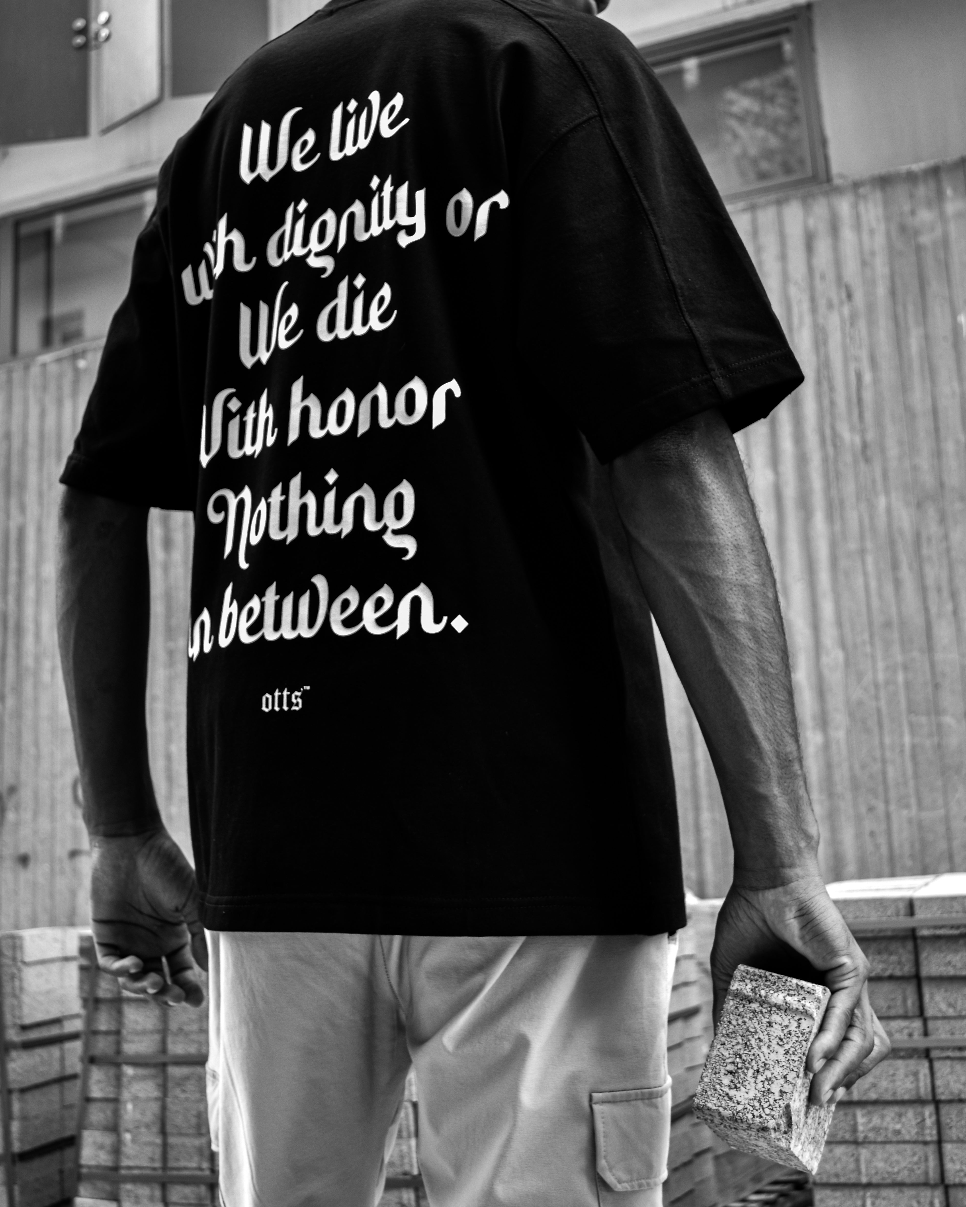 Die with Honor T-shirt - Black